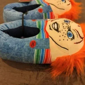CHUCKY Plush Slippers. Men\'s 9-12. Amazon.com | Chucky 60101 Sandals, Slippers, Child Play  main image 2